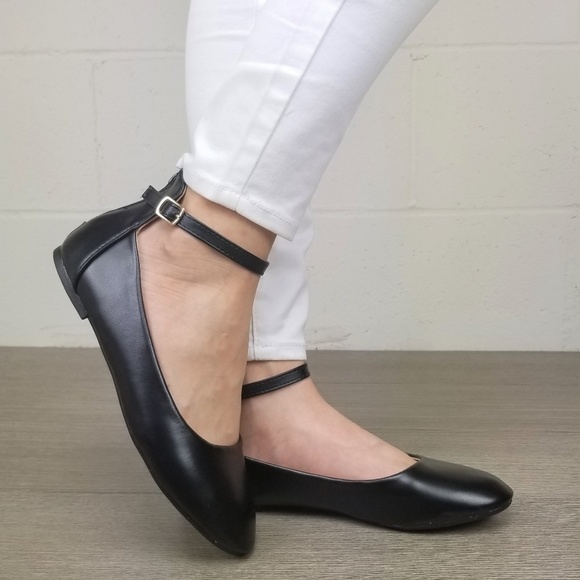 Shoes - Round Toe Black Ankle Ballerina Flats